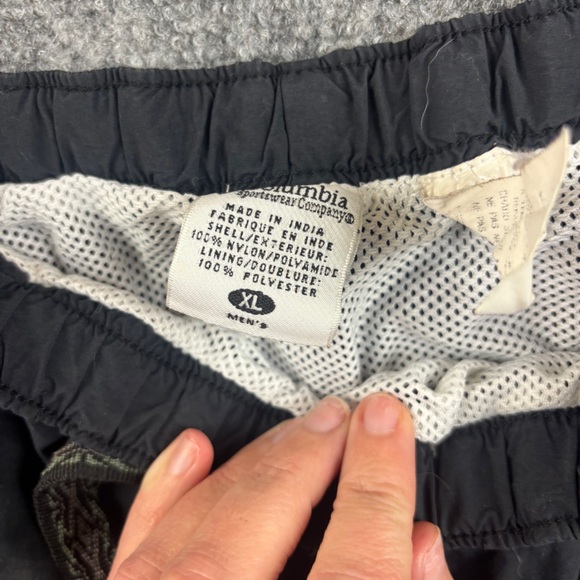 COLUMBIA Mens Black Packable Lined Athletic Shorts size: XL - Picture 6 of 10